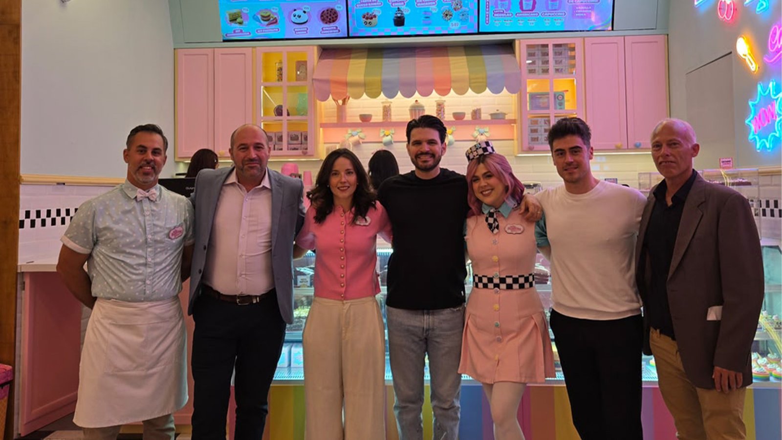 Franquicia Total celebra la inauguración de La Pastelería de Mis Pastelitos